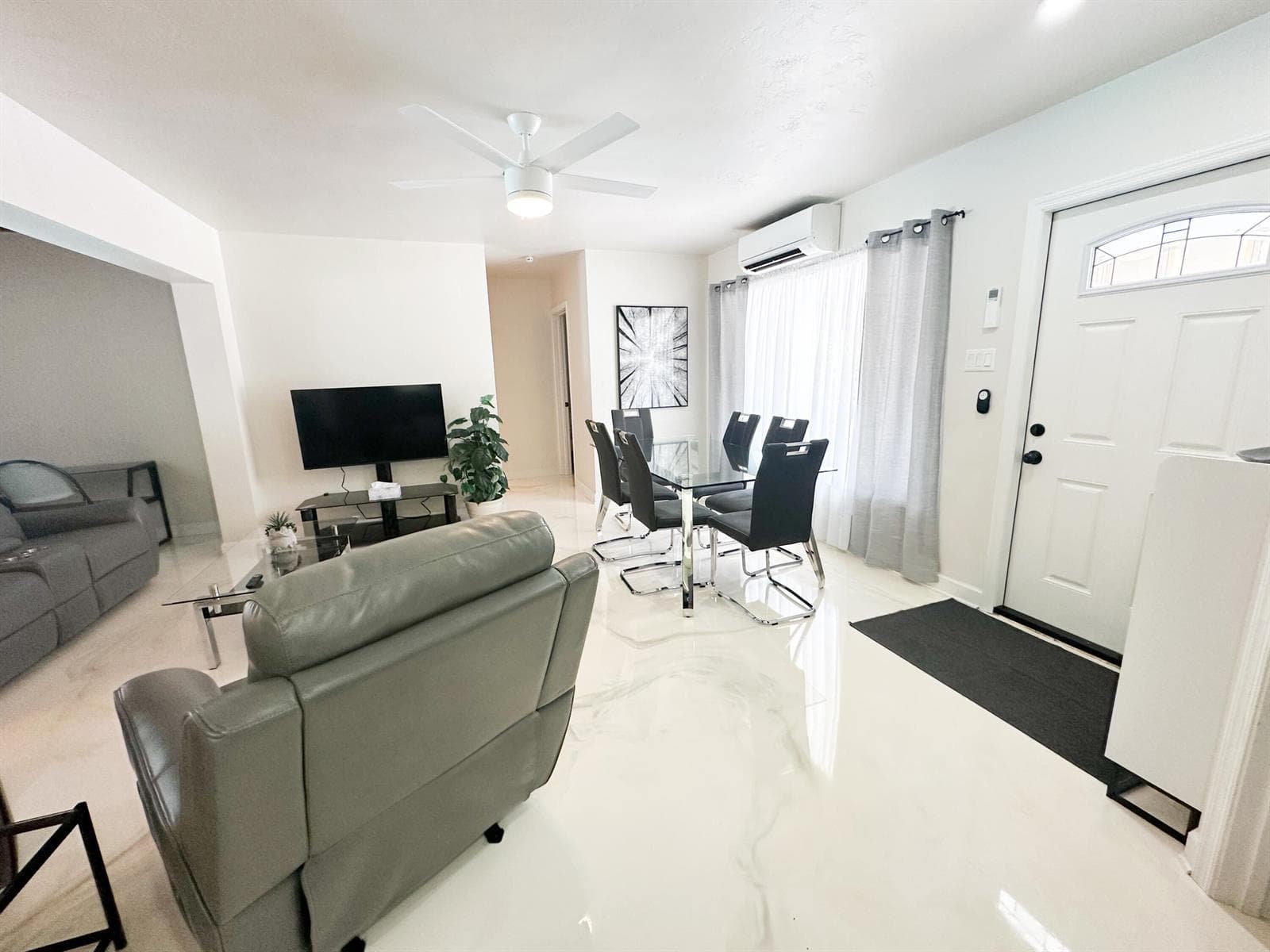 825 NE 6th Street # 2, Hallandale Beach FL 33009 photo 4