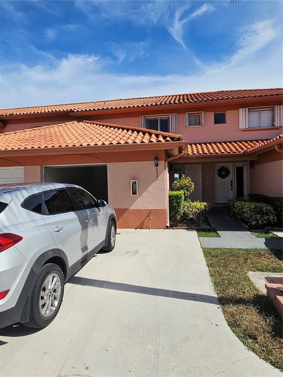 20822 San Simeon Way # 111, Miami FL 33179