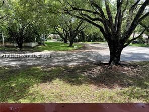 1205 Mariposa Ave # 212, Coral Gables FL 33146 photo 4