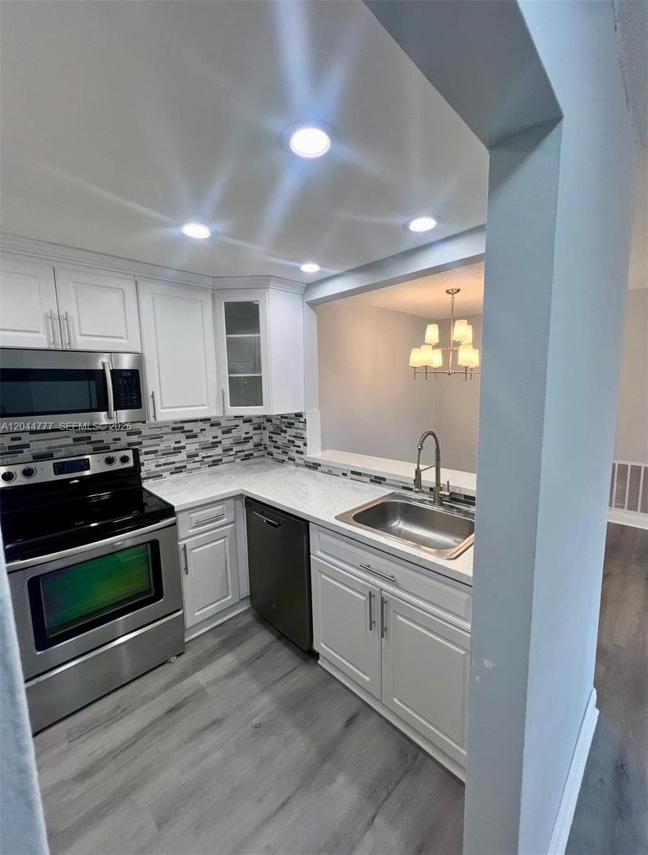 13685 NE 10th Ave # 301, North Miami FL 33161