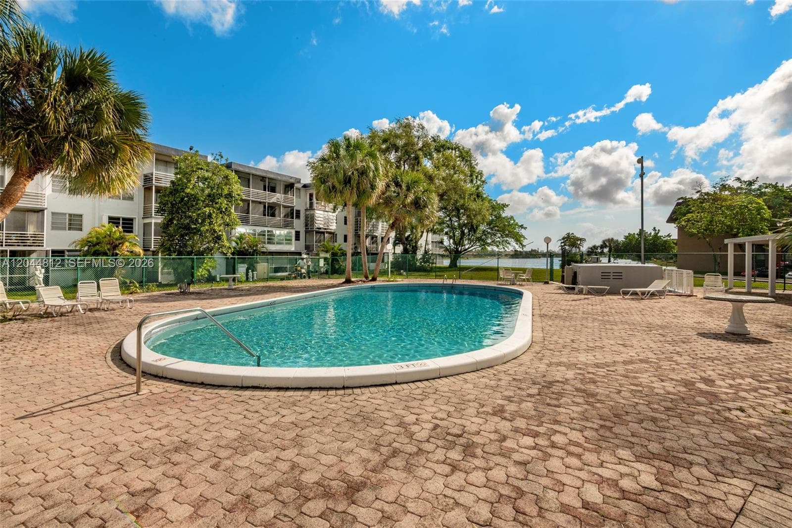 447 NE 195th St # 214, Miami, FL 33179