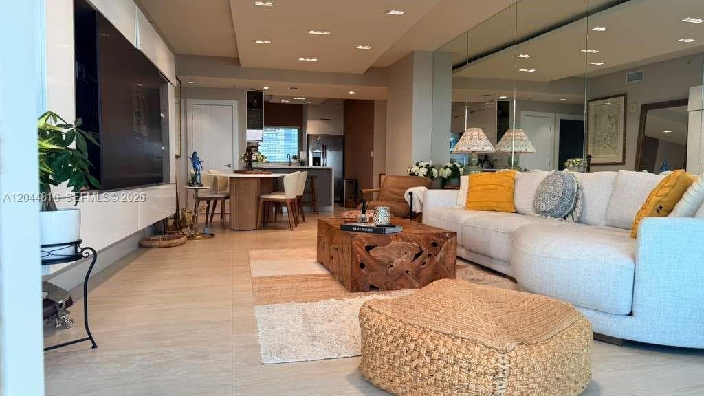 601 NE 36th St # 1306, Miami, FL 33137 photo 2