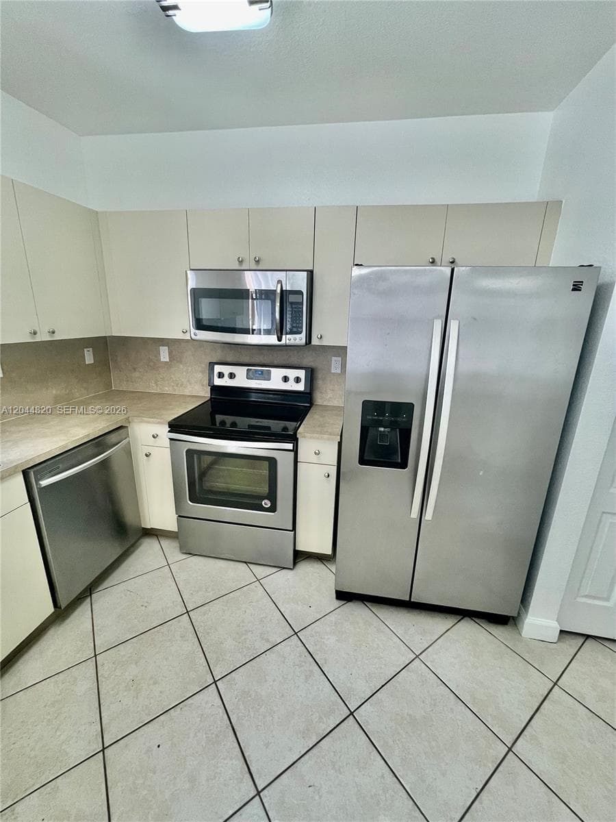 21477 SW 85th Psge # 21477, Cutler Bay FL 33189 photo 3