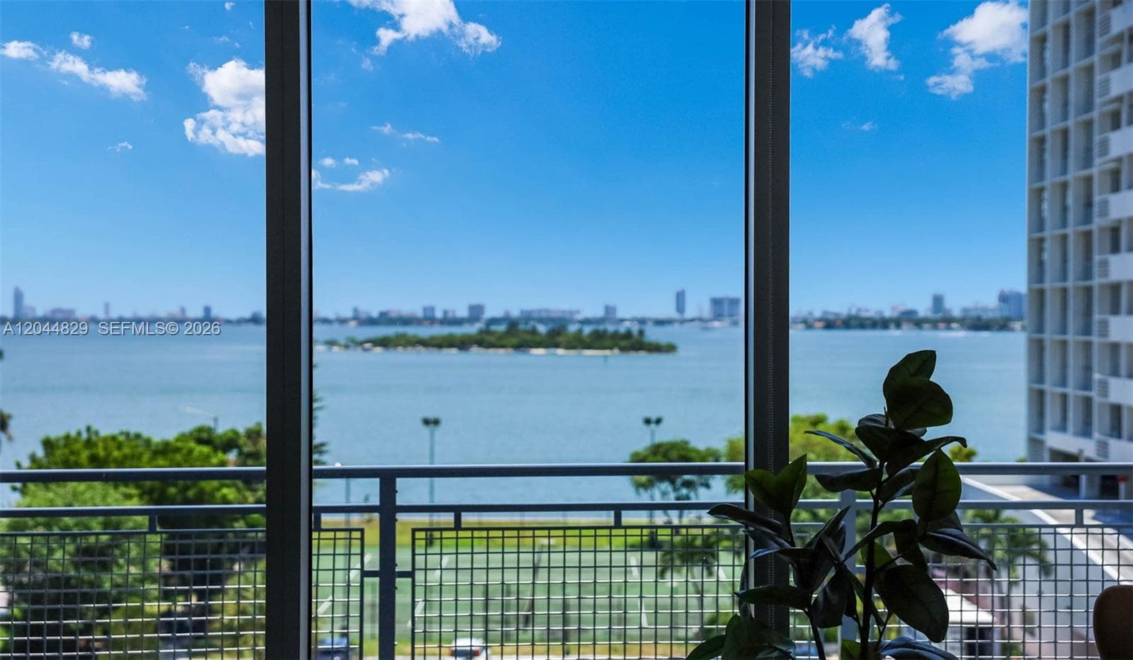 2150 N Bayshore Dr # 1602, Miami, FL 33137 photo 2