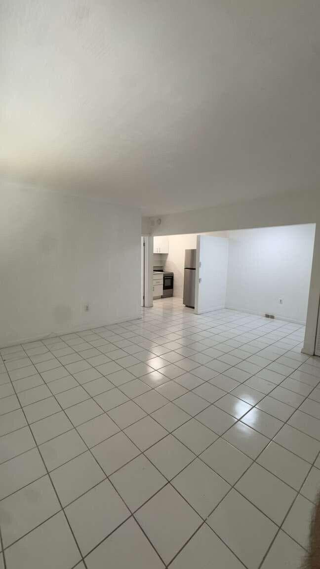 51 Edgewater Drive # 4, Coral Gables FL 33133 photo 3