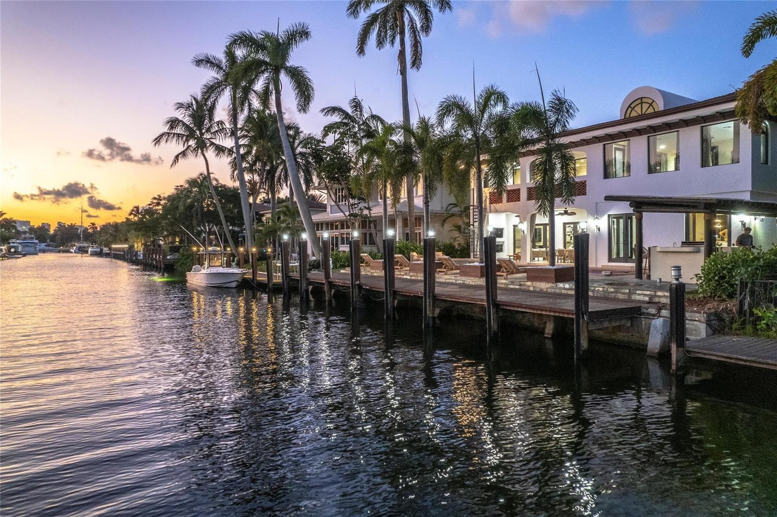 2430 Castilla Isle, Fort Lauderdale FL 33301
