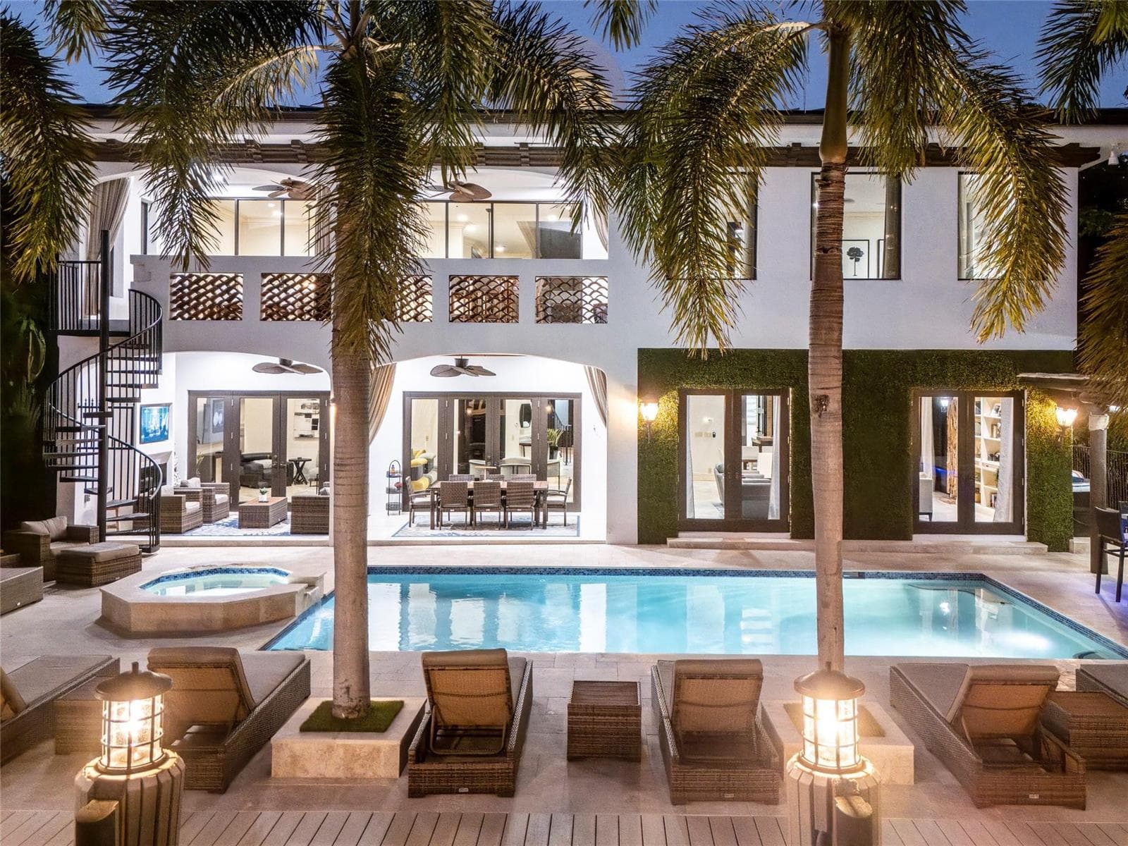 2430 Castilla Isle, Fort Lauderdale FL 33301 photo 4
