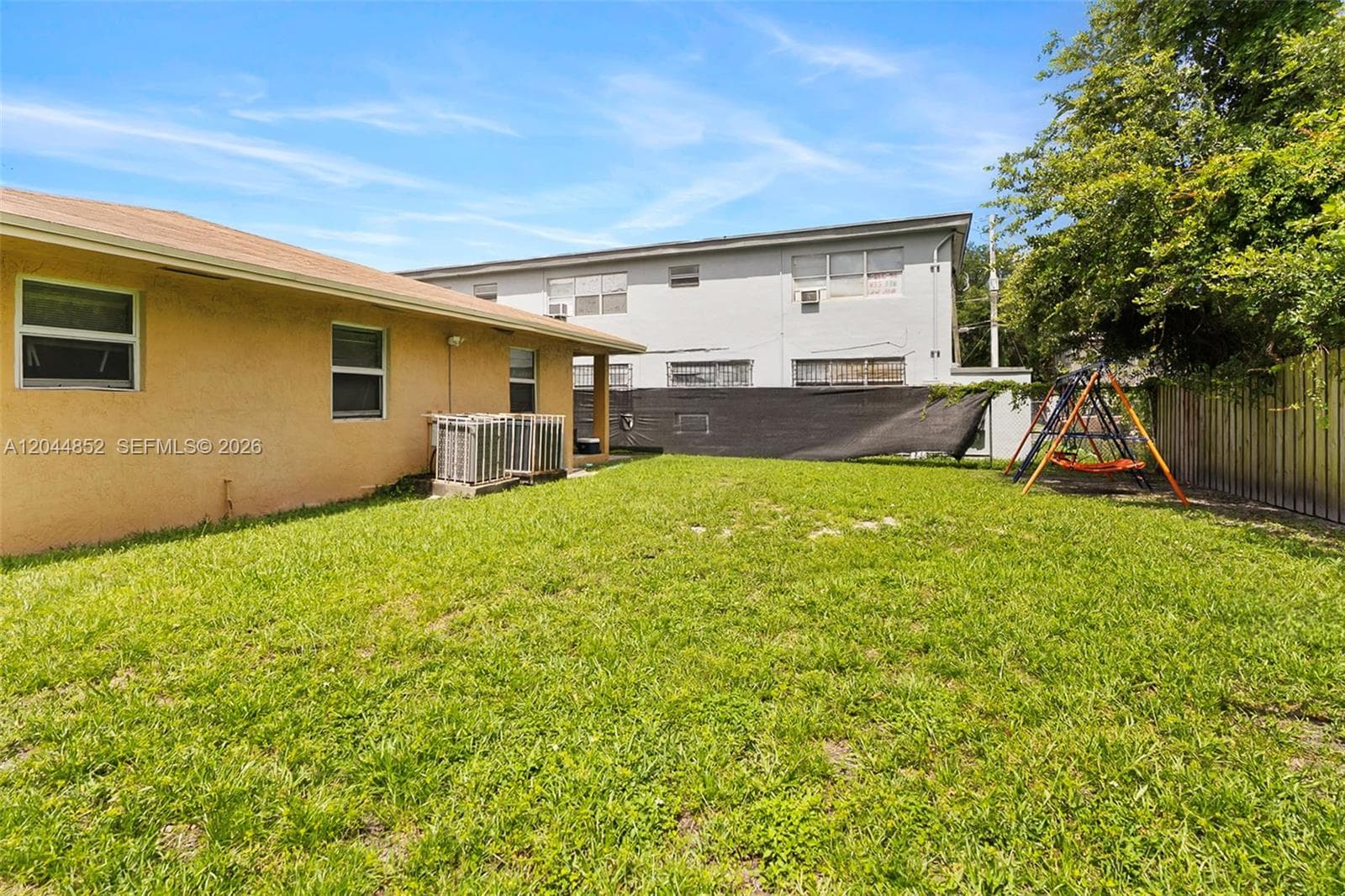 812 NW 70th St, Miami FL 33150 photo 5