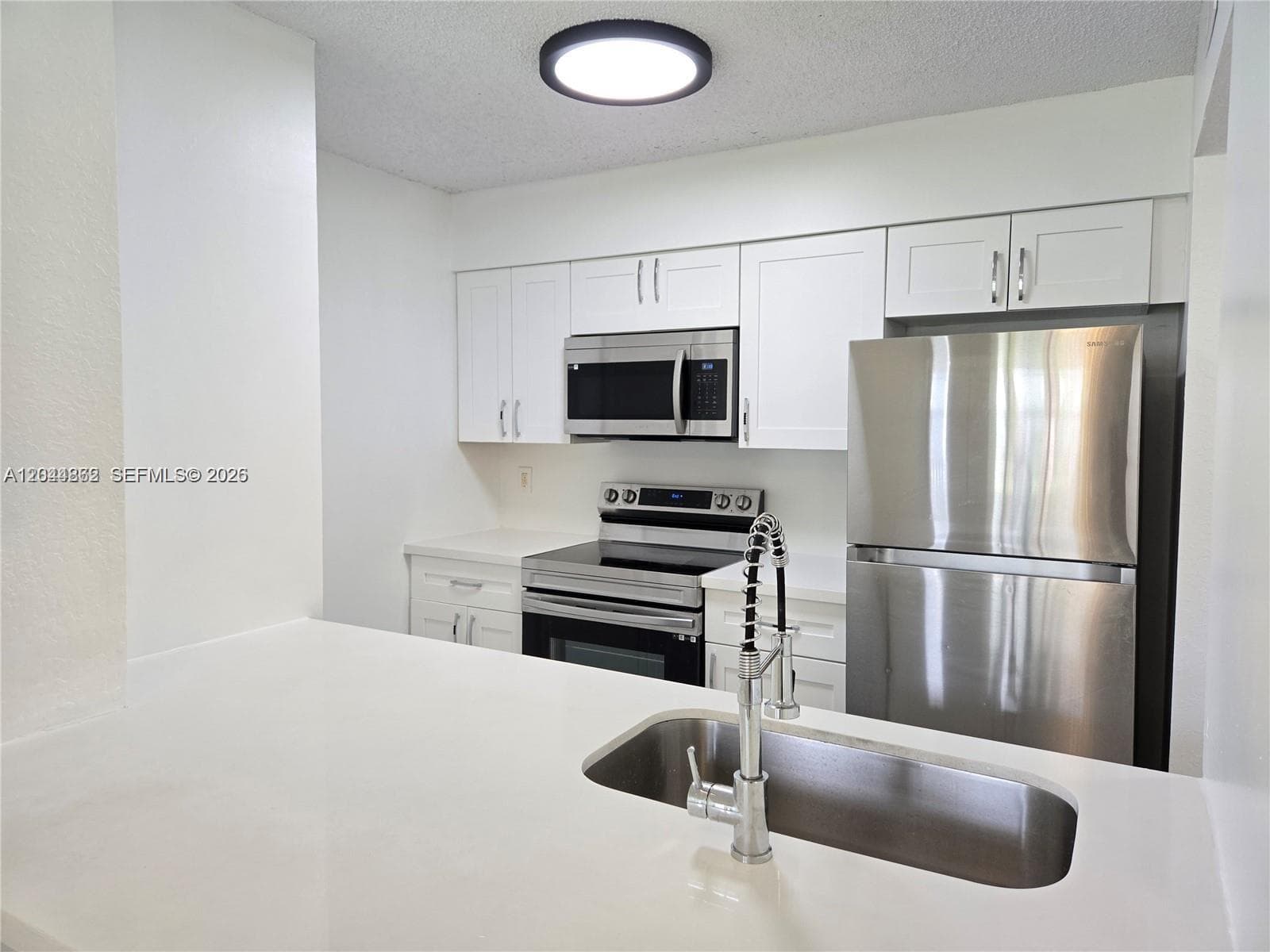 2890 N Oakland Forest Dr # 102, Oakland Park FL 33309