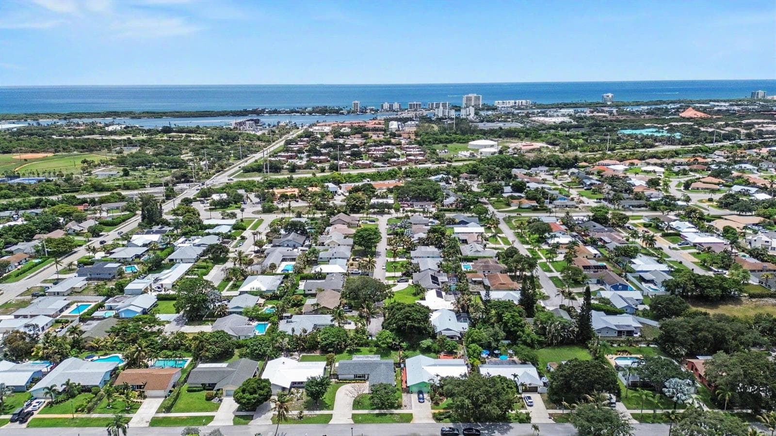 126 Chapel Lane, Tequesta FL 33469 photo 3
