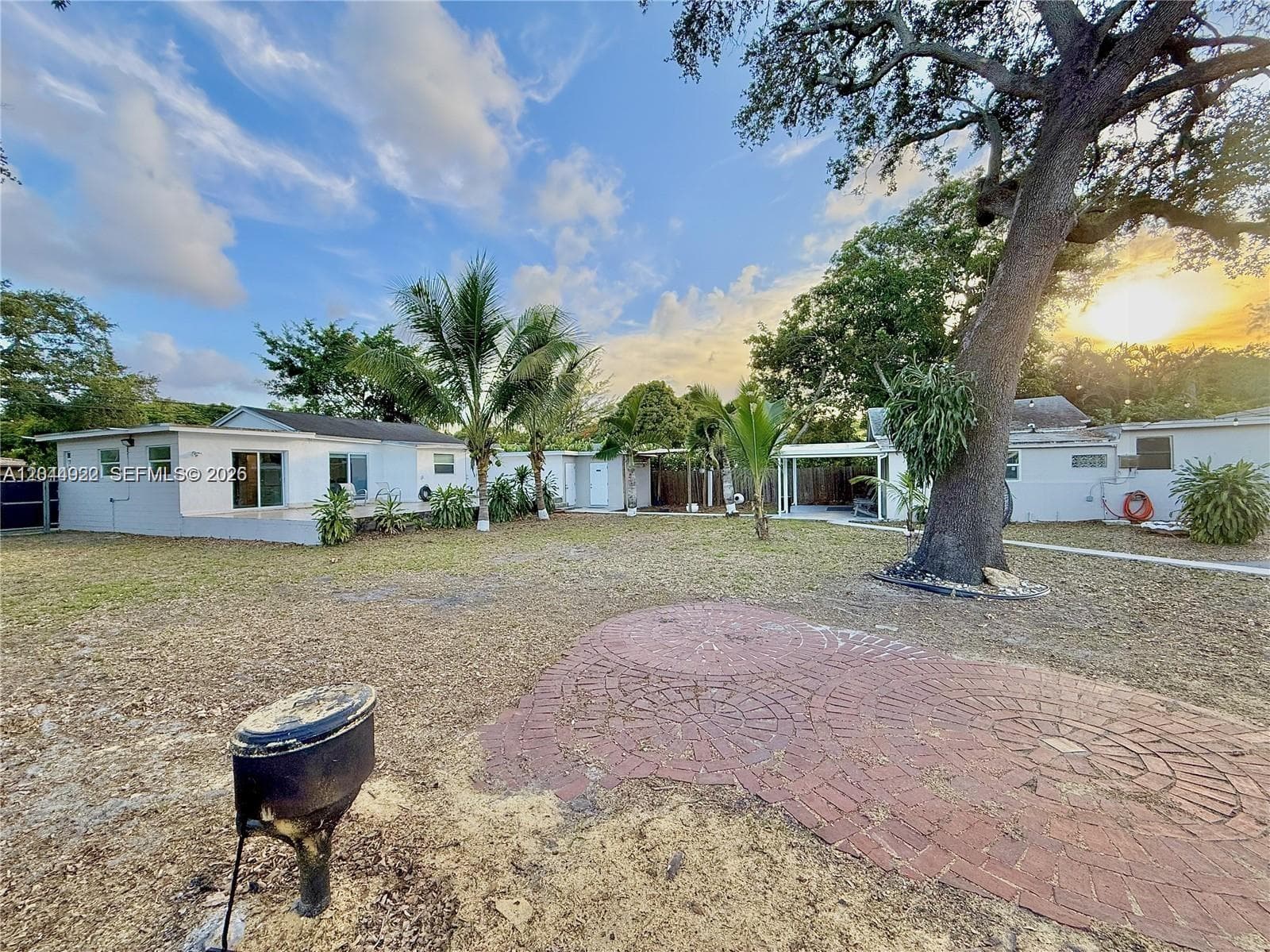 947 NE 149th St, Miami FL 33161 photo 3