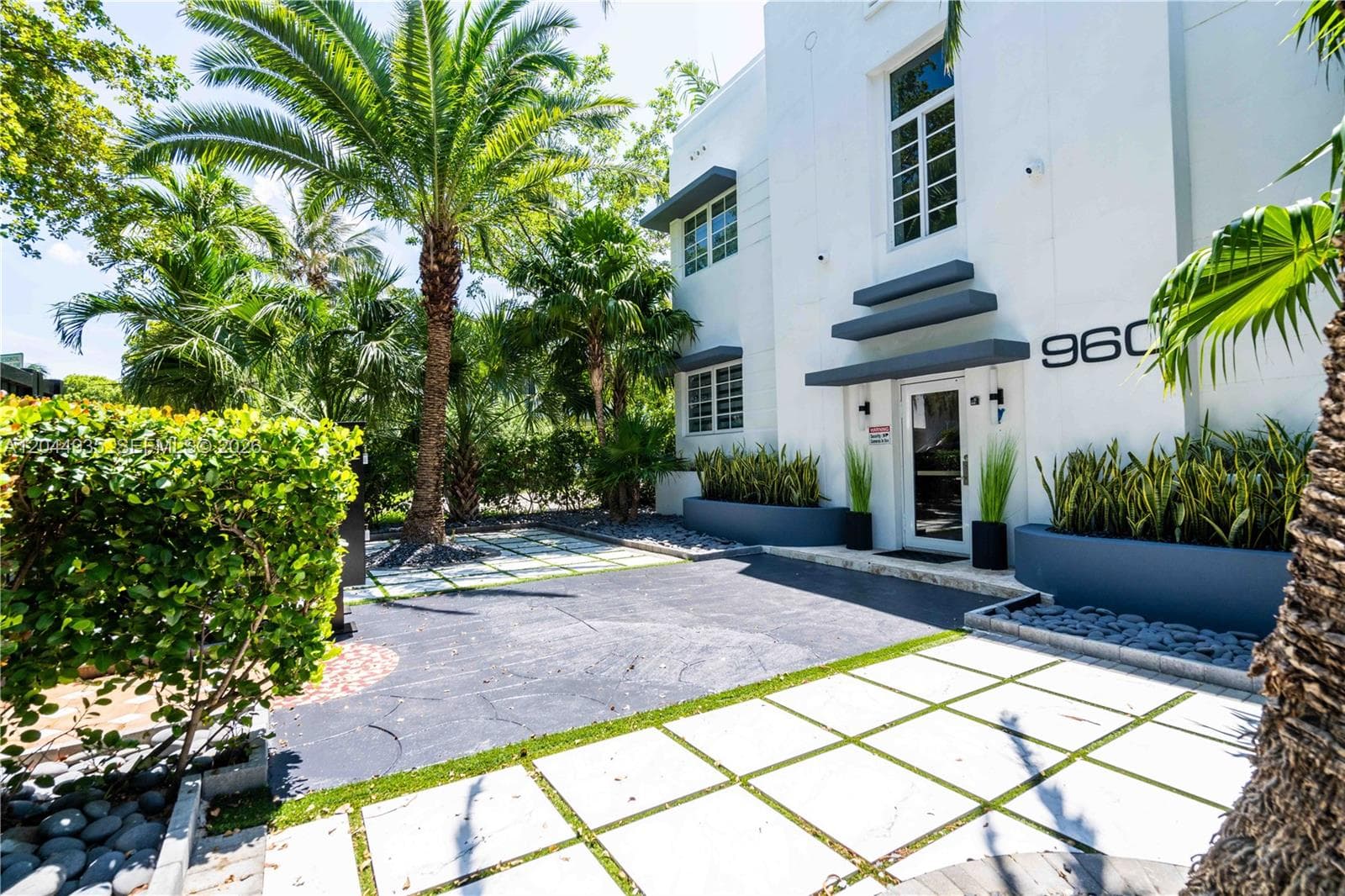 960 Jefferson Ave, Miami Beach FL 33139 photo 3