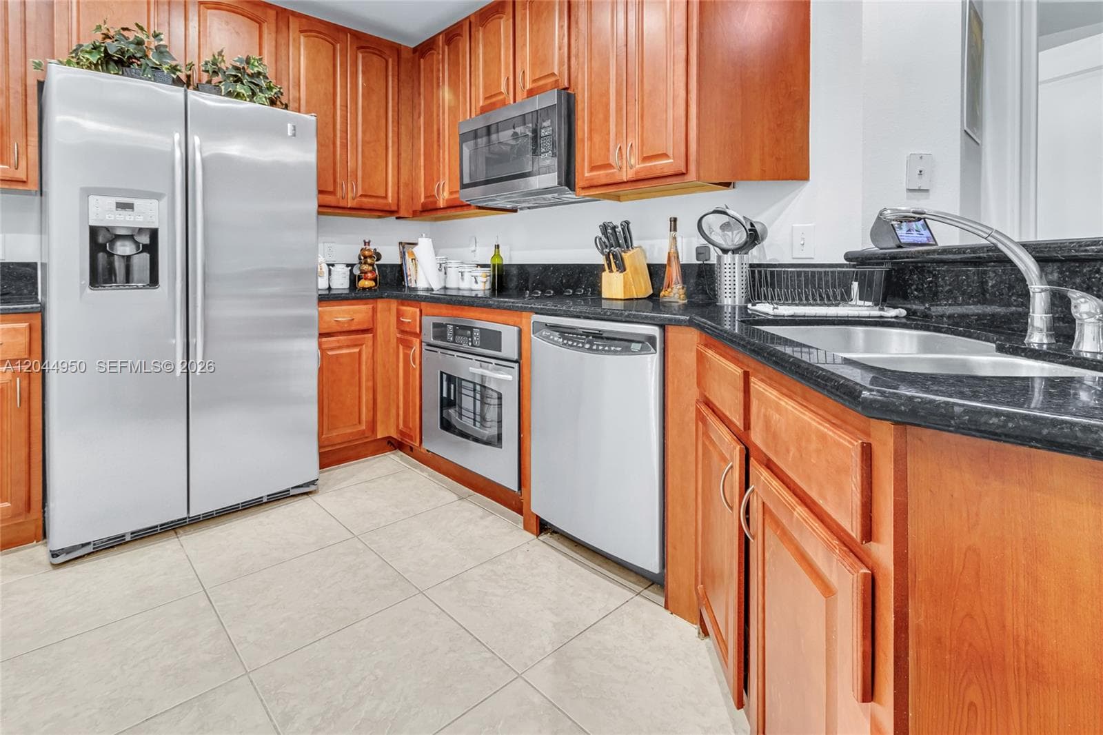 16100 Emerald Estates Dr # 298, Weston FL 33331 photo 2