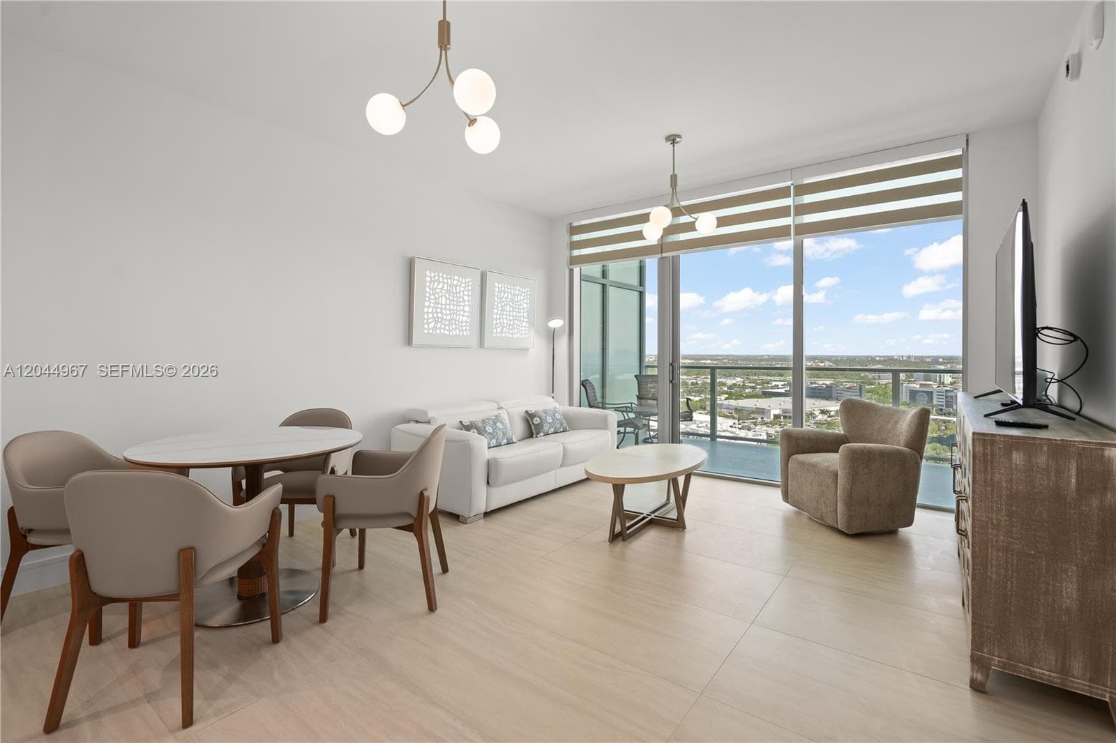 2411 Laguna Circle # 1207, Miami, FL 33181 photo 3