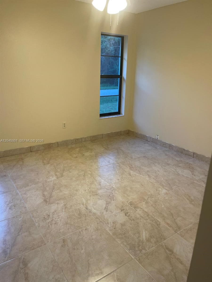 908 Primrose St, Other City - In The State Of Florida FL 33852 photo 5