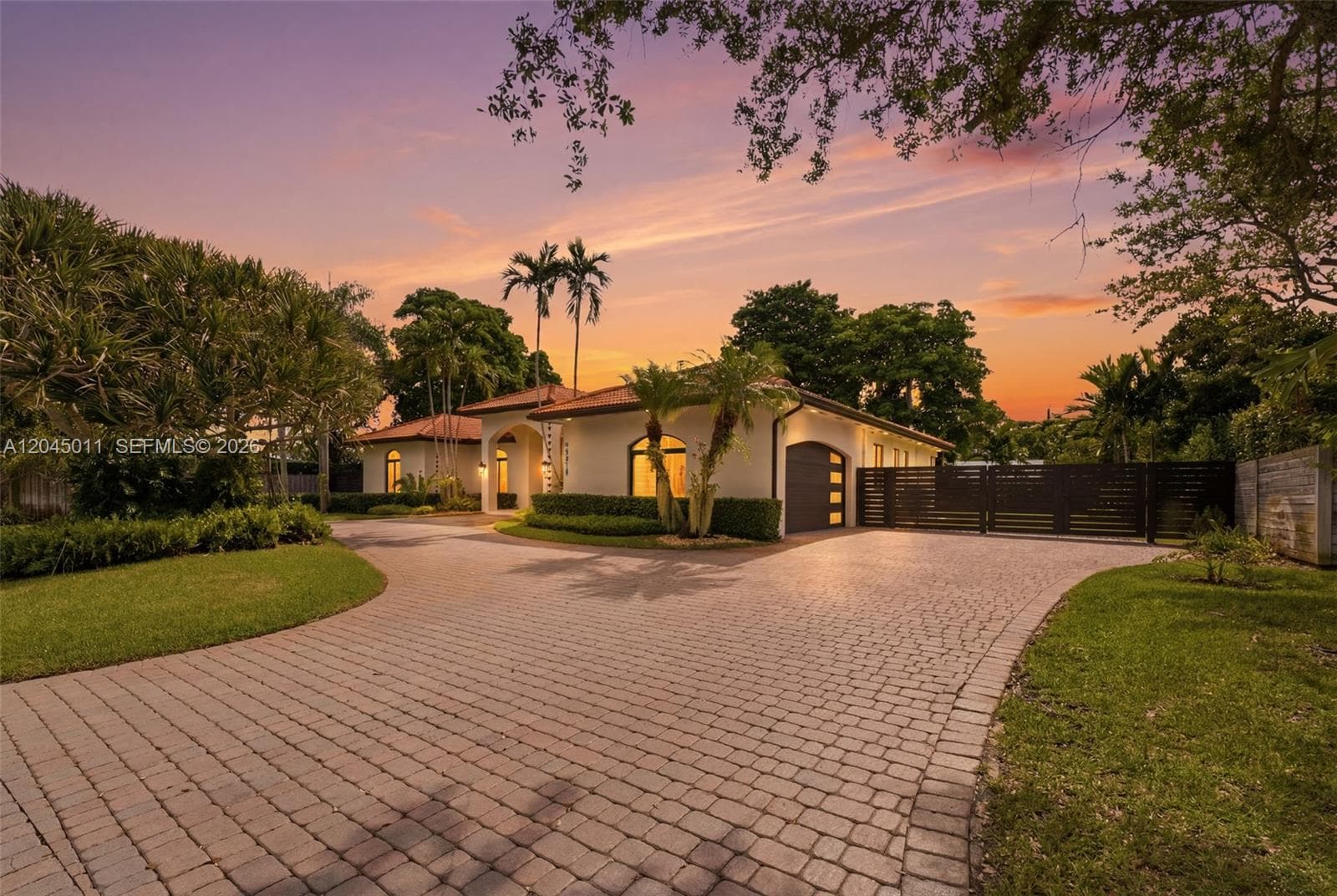 16615 SW 82nd Ct, Palmetto Bay FL 33157