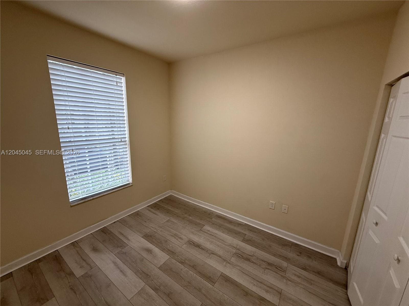 9572 SW 169th Pl # Main House, Miami FL 33196 photo 3