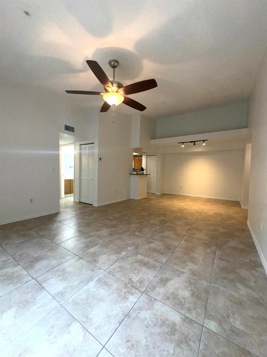 1300 Crestwood Drive # 1309, Royal Palm Beach FL 33411 photo 4