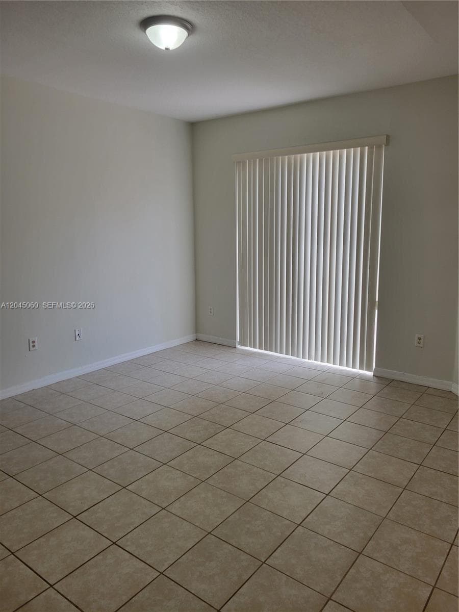 618 SW 106 AV # 1511, Pembroke Pines FL 33025 photo 3