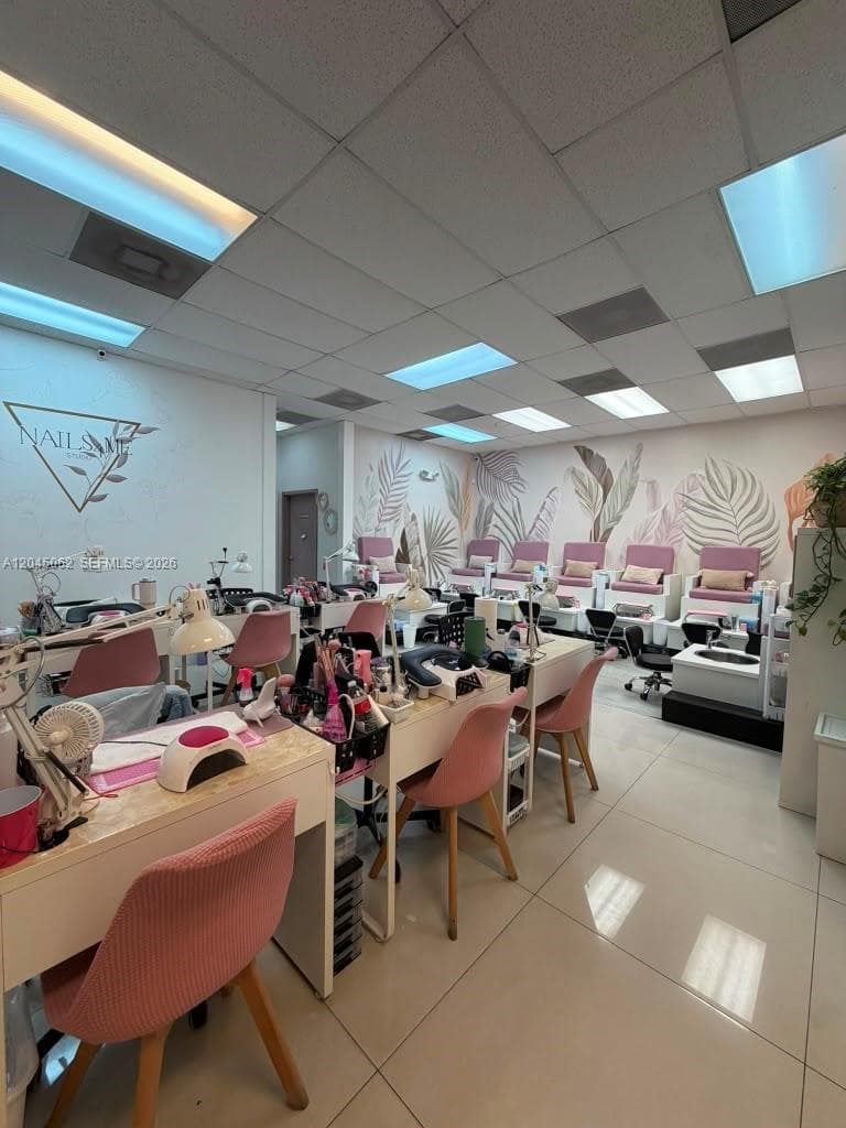 10465 SW 40th St, Miami FL 33165