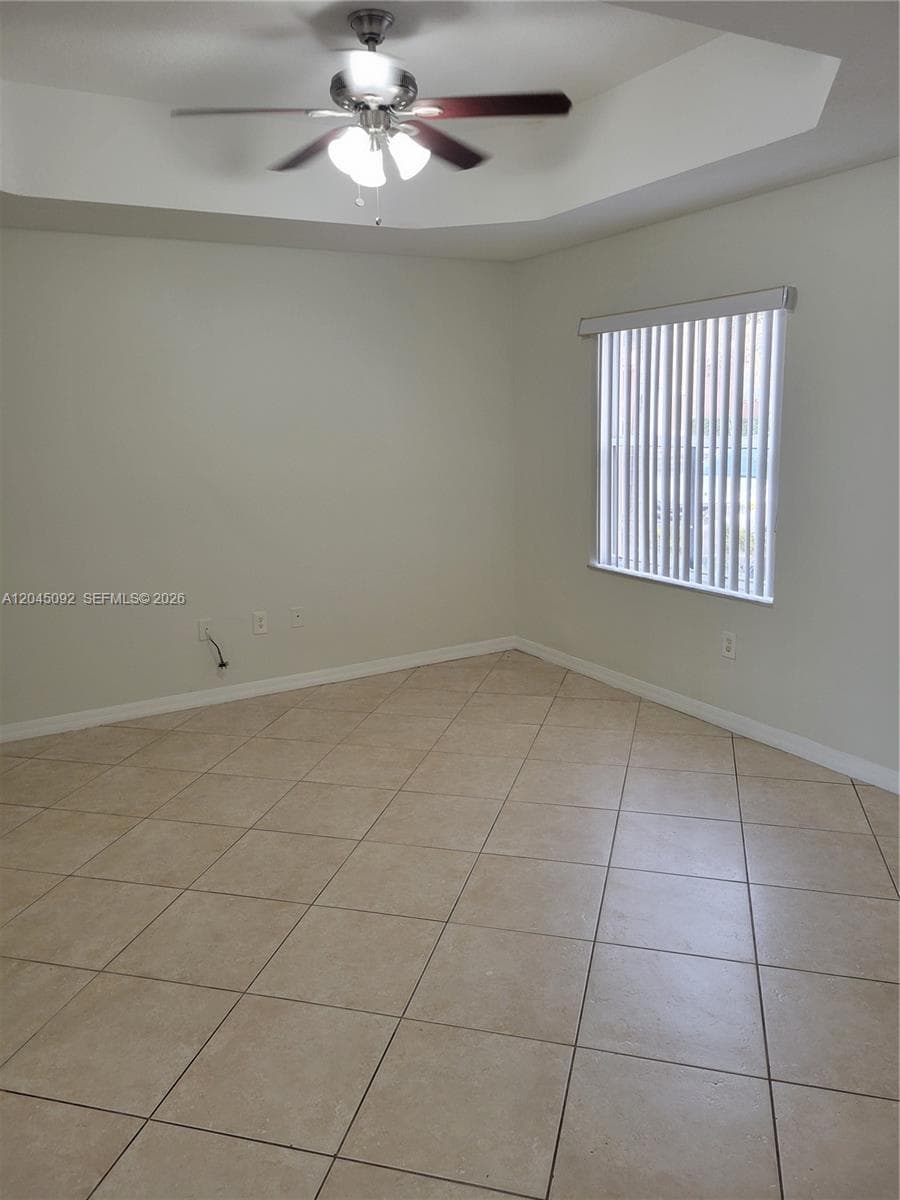 10691 SW 6TH ST # 804, Pembroke Pines FL 33025 photo 2