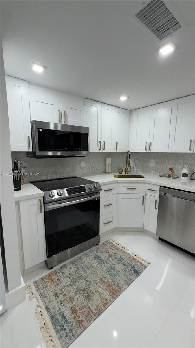 2333 Brickell Ave # 614, Miami FL 33129 photo 4