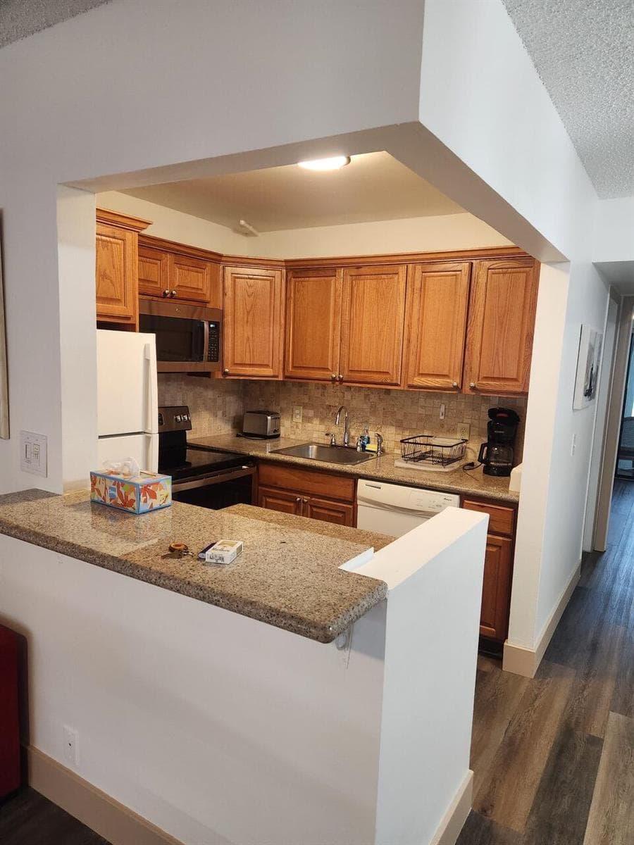 102 Westbury E # 102, Deerfield Beach FL 33442 photo 4