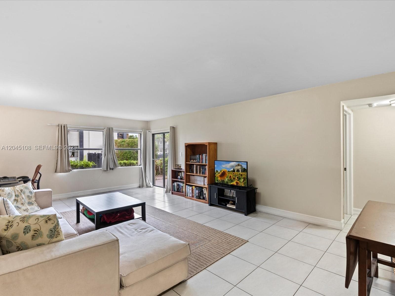571 NW 107th Ave # 107, Miami FL 33172 photo 2