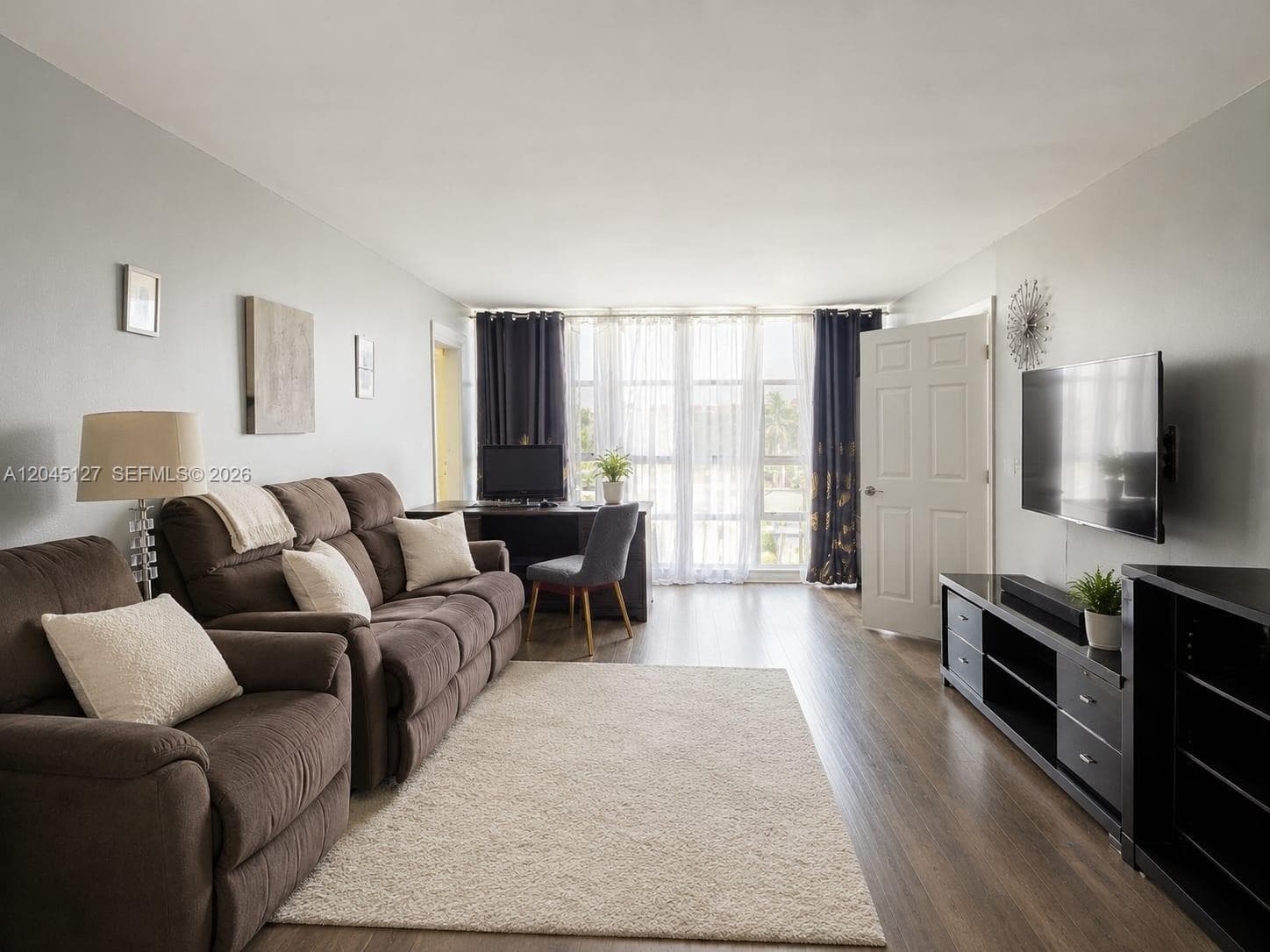 851 Three Islands Blvd # 520, Hallandale Beach FL 33009 photo 2