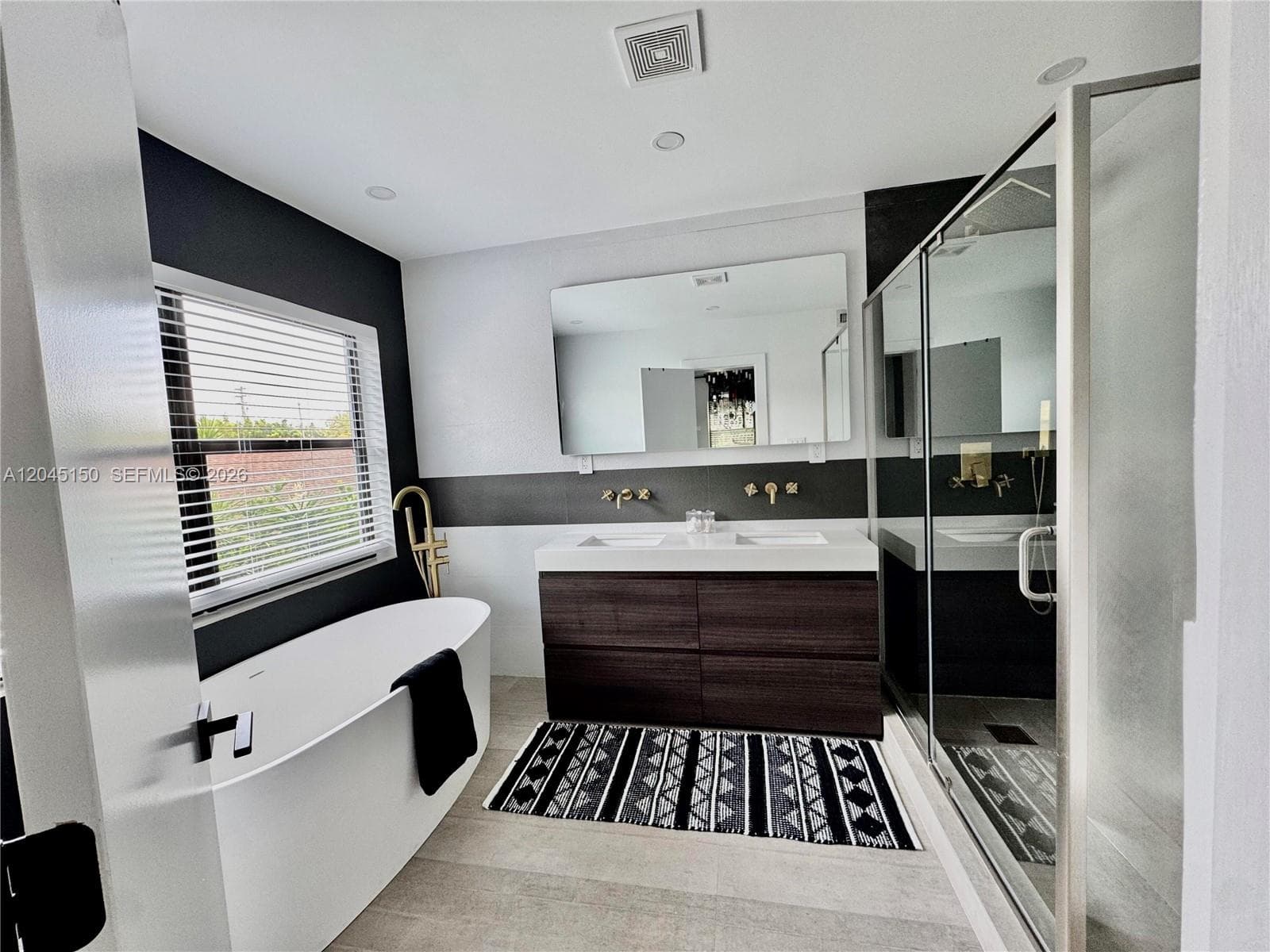 1215 E Broward Blvd, Fort Lauderdale FL 33301 photo 2