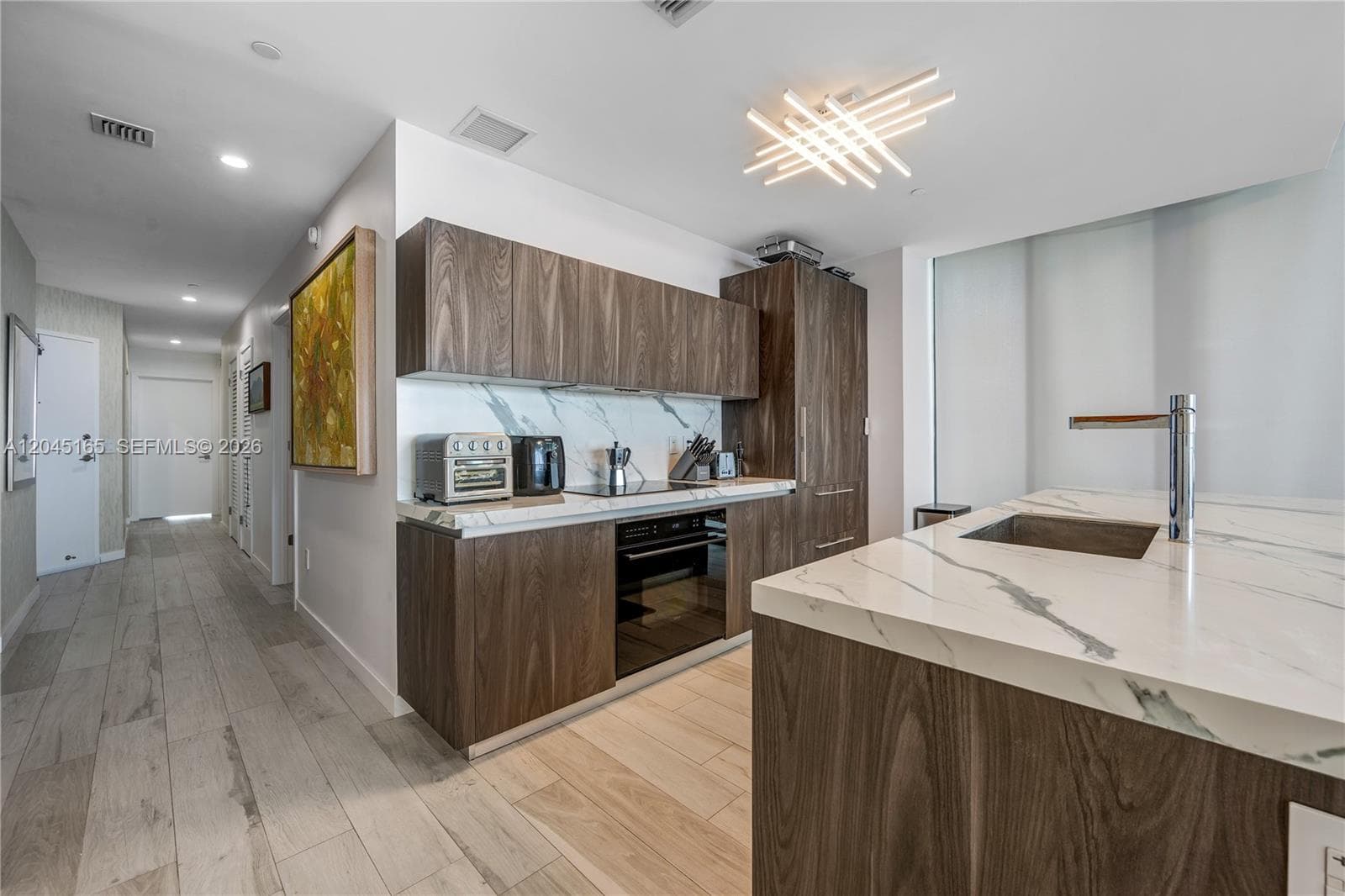 480 NE 31st St # 907, Miami, FL 33137 photo 4