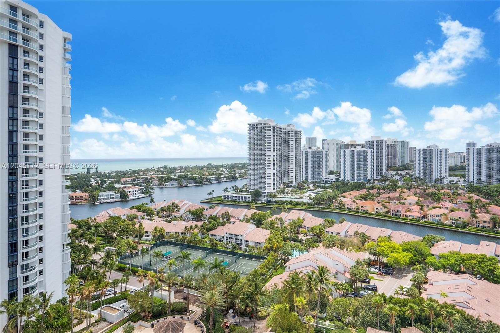 21055 Yacht Club Dr # 2005, Aventura FL 33180 photo 2