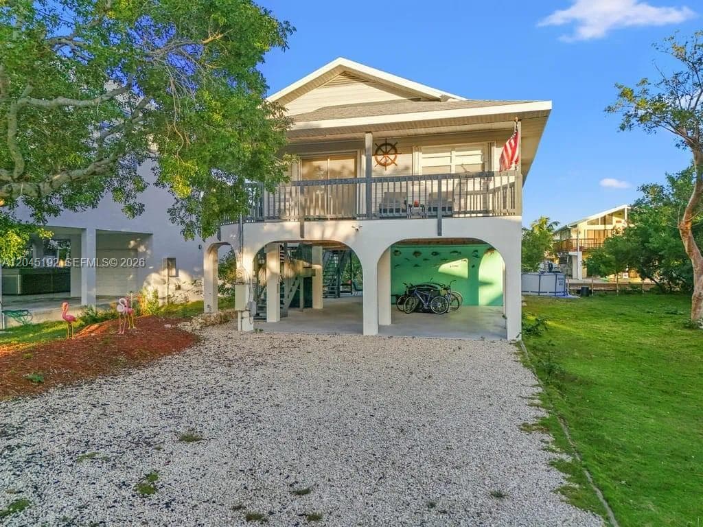 3635 Trade Winds St, Big Pine, FL 33043 photo 2