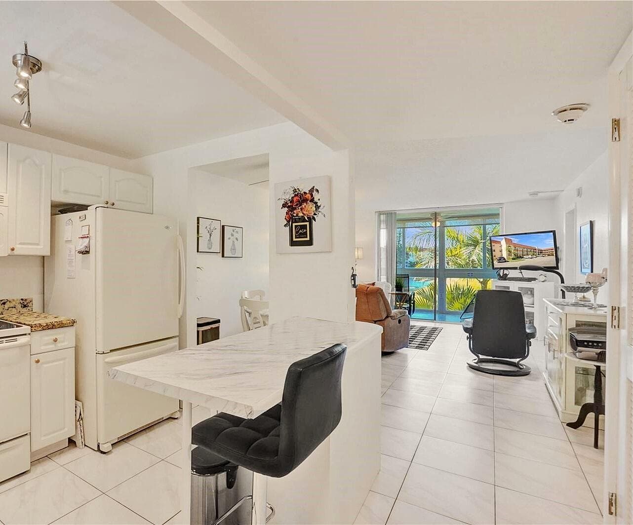 2801 N Pine Island Road # 204, Sunrise FL 33322 photo 5