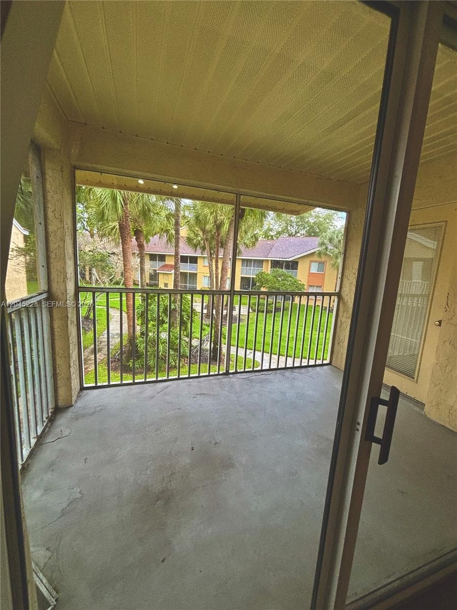1040 Coral Club Dr # 1040, Coral Springs FL 33071 photo 5