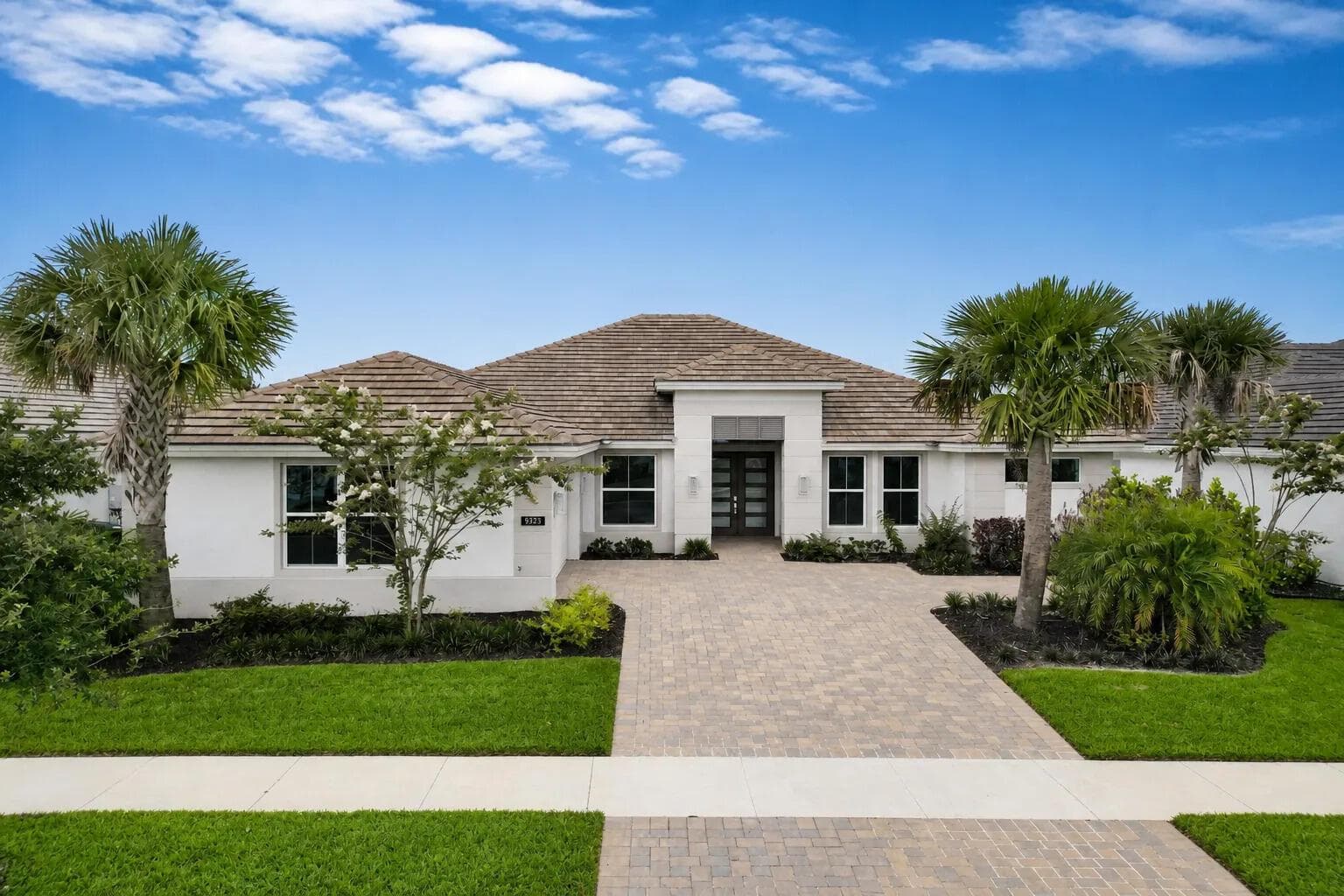 9323 SW Pinnacle Place, Port St. Lucie FL 34987 photo 2