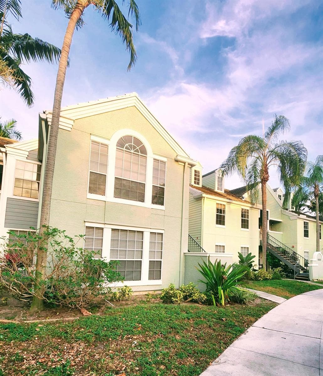 1020 Crystal Way # F, Delray Beach FL 33444 photo 2