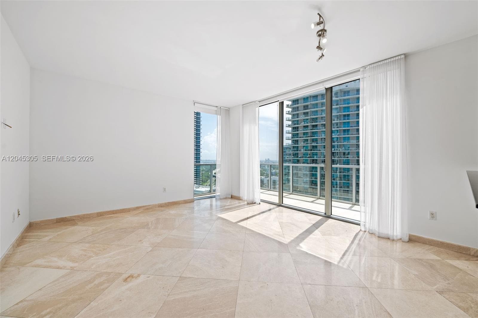 1050 Brickell Ave # 3314, Miami FL 33131 photo 4