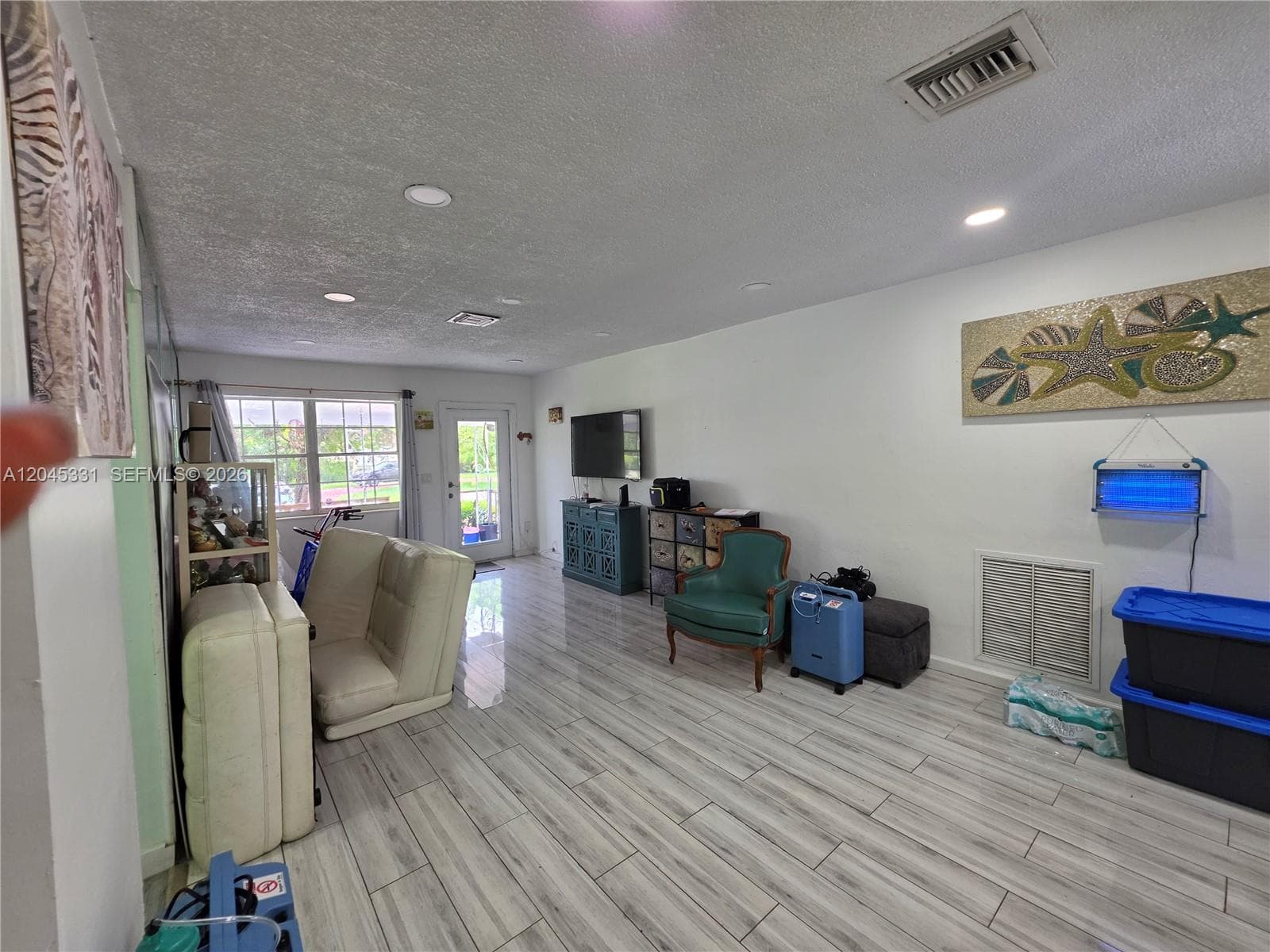 10801 NE 10th Ave, Biscayne Park FL 33161 photo 4