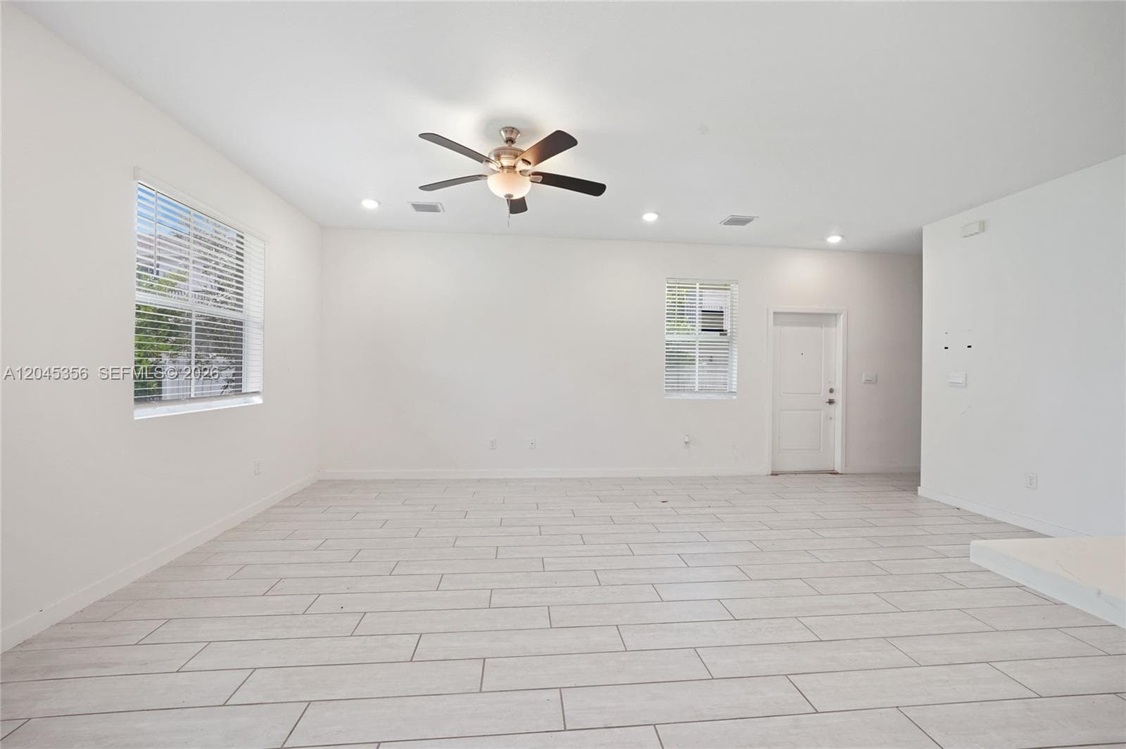 763 SE 17th St, Homestead FL 33034 photo 2