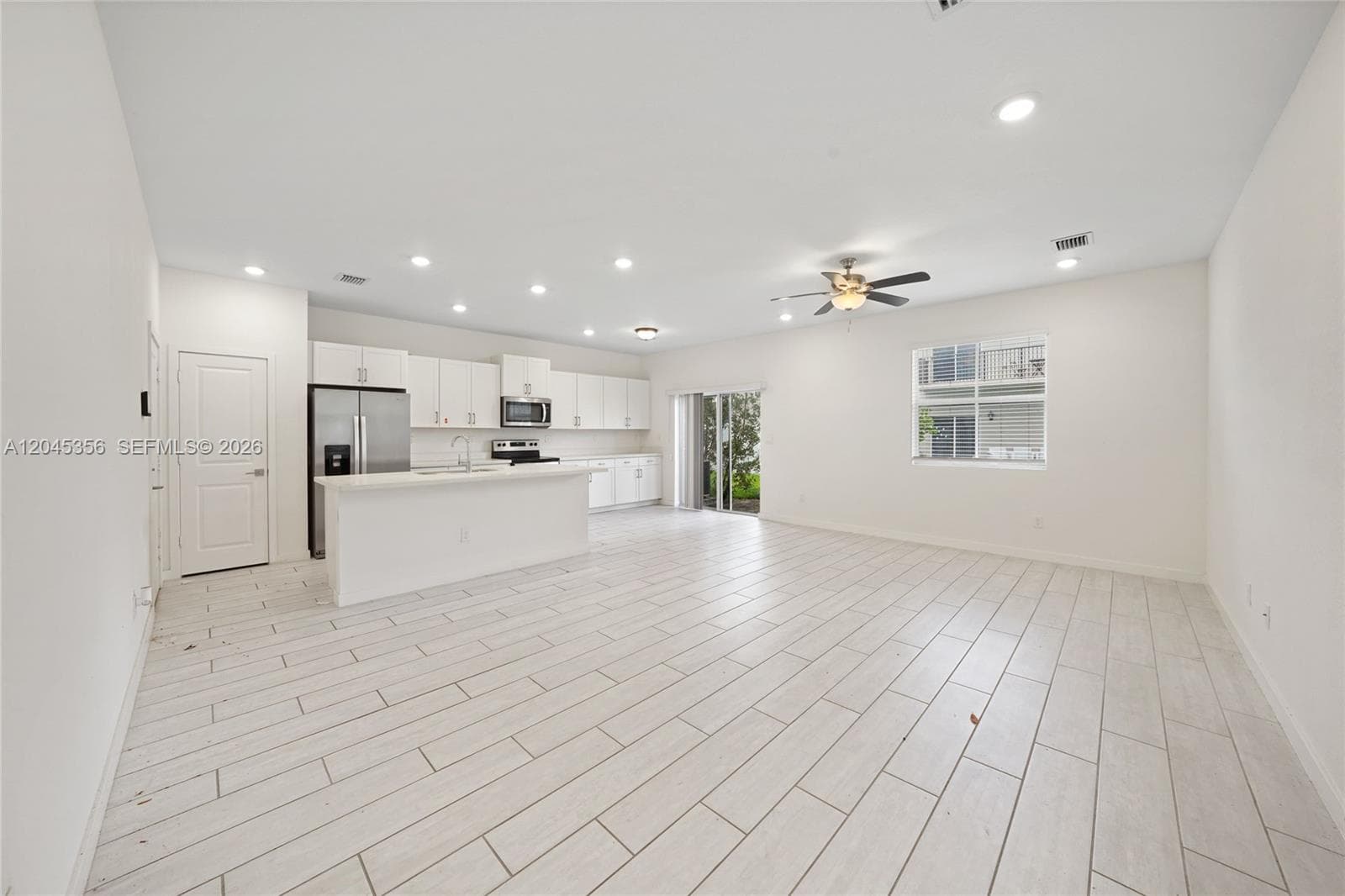 763 SE 17th St, Homestead FL 33034 photo 4