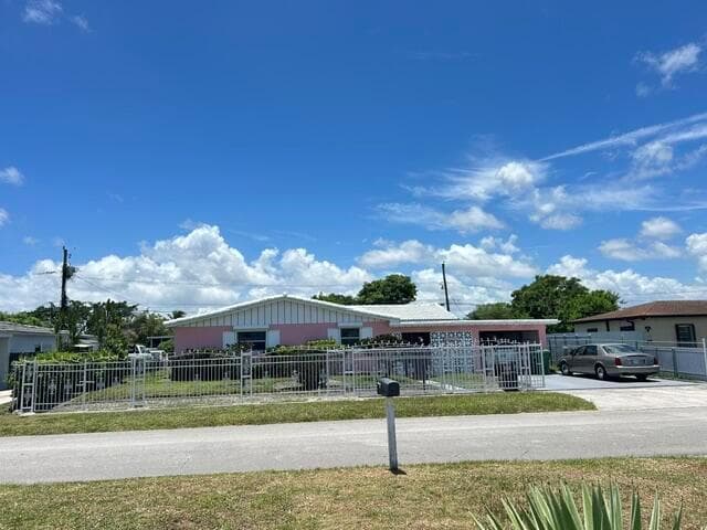 14620 E Polk Street, Miami FL 33176 photo 2