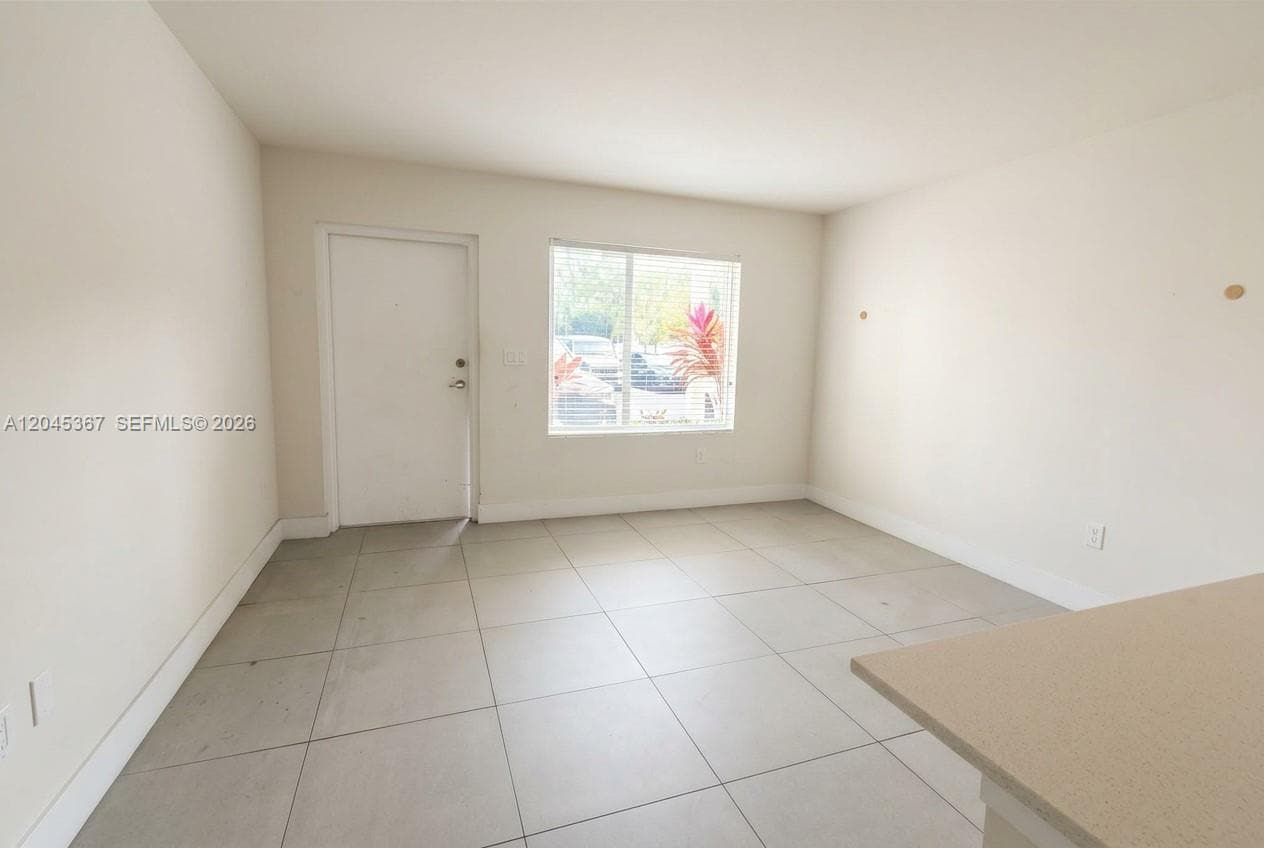 2535 NE 193rd St # 3104, Miami FL 33180 photo 5