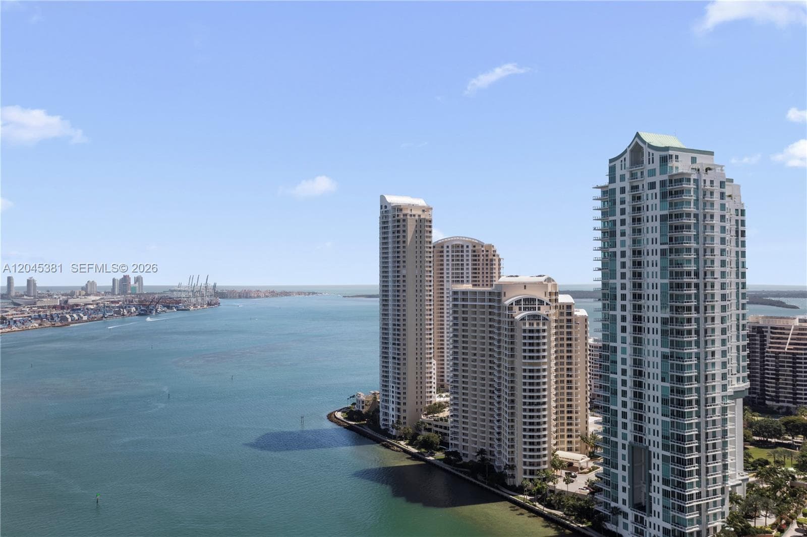 300 S Biscayne Blvd # 2806, Miami FL 33131 photo 4
