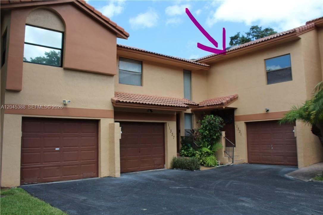 11331 SW 9th Ct, Pembroke Pines FL 33025 photo 2