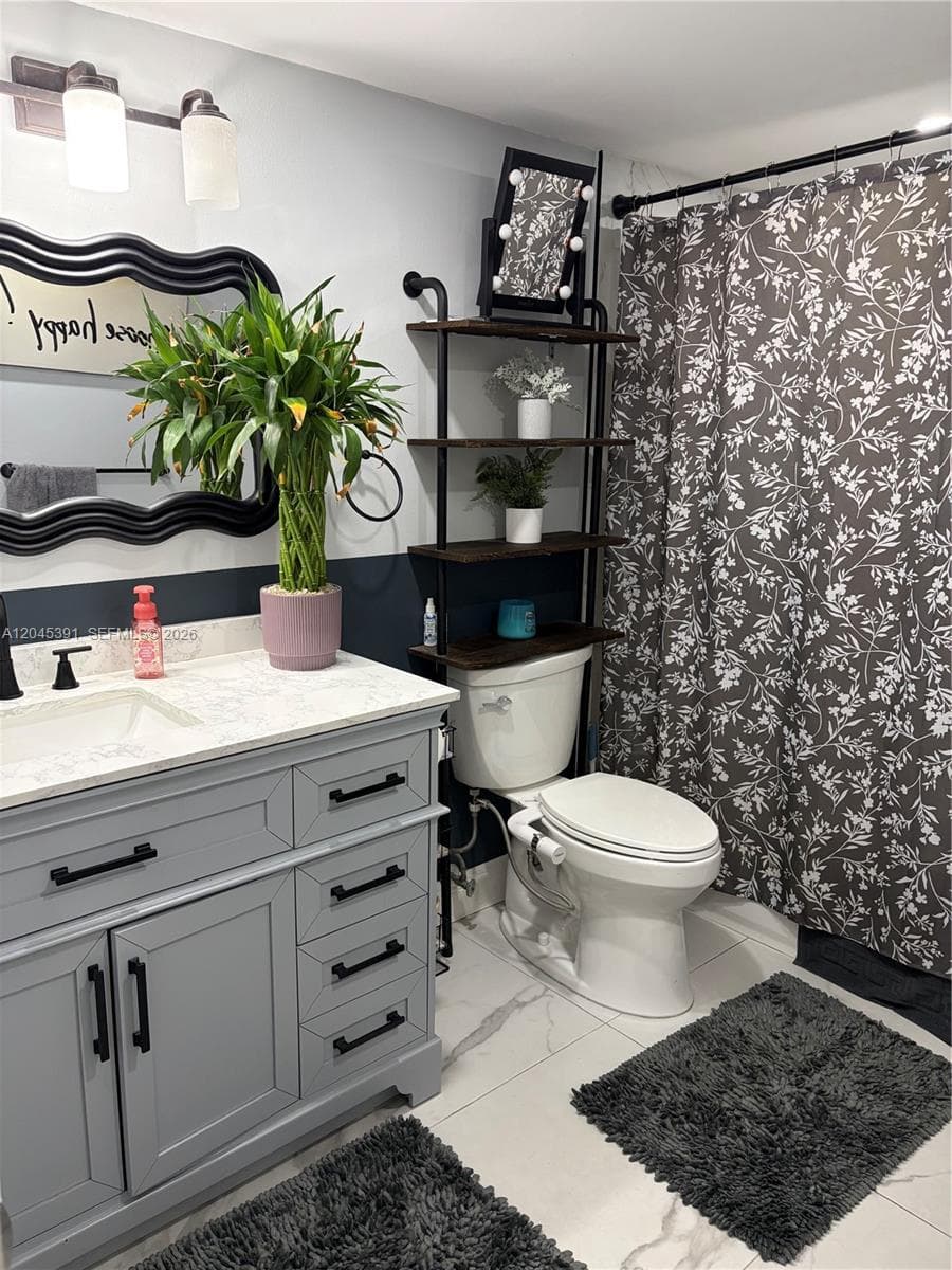 109 Gardens Dr # 104, Pompano Beach FL 33069