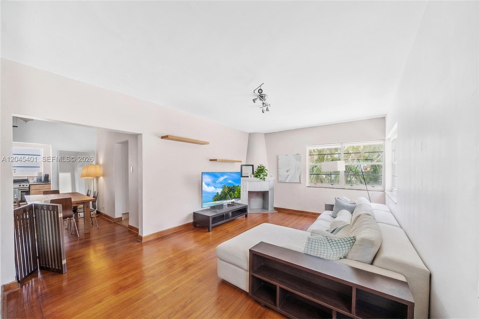 1559 Meridian Ave # 108, Miami Beach FL 33139 photo 2