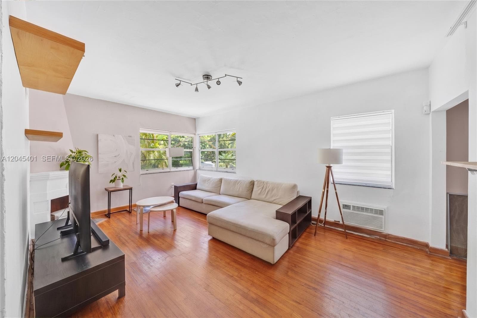 1559 Meridian Ave # 108, Miami Beach FL 33139 photo 3