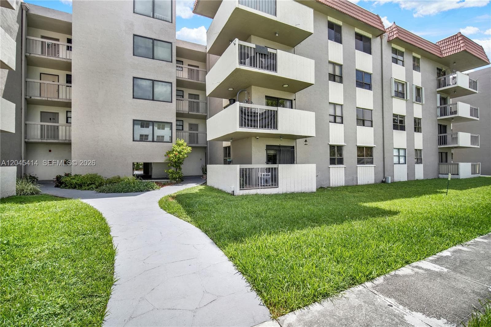1101 SW 122nd Ave # 205, Miami FL 33184