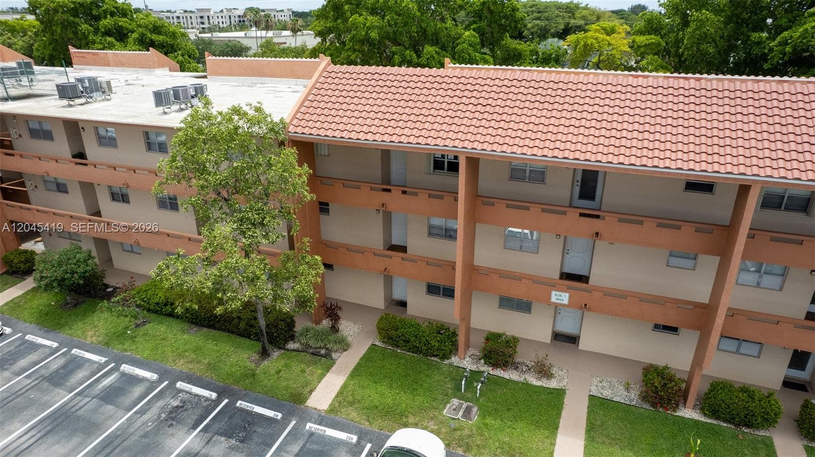 8814 W Mcnab Rd # 204, Tamarac FL 33321